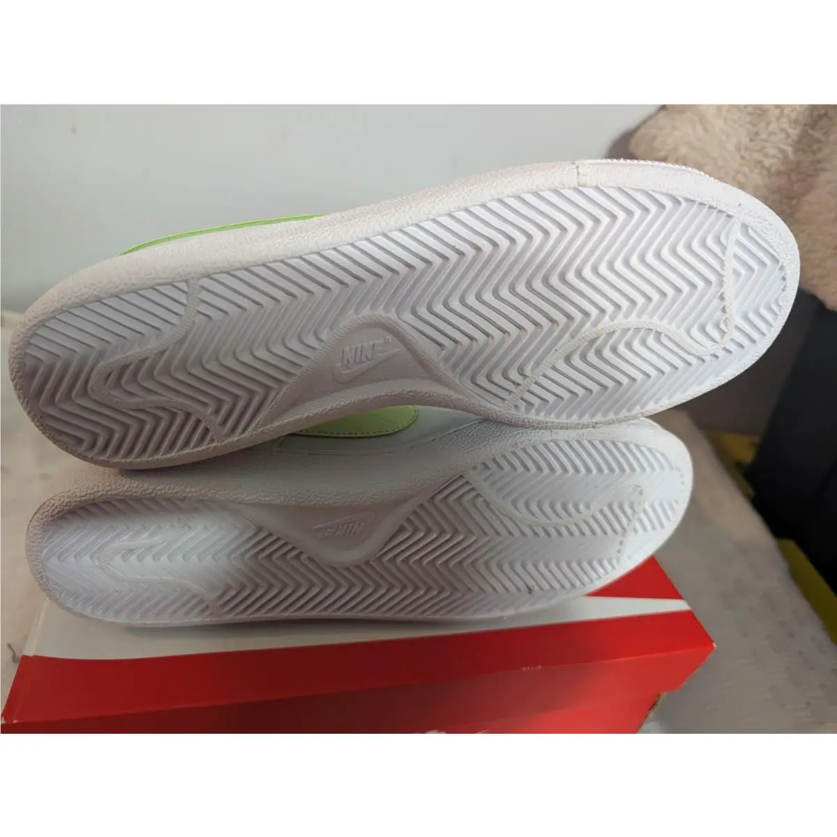 Nike shoes - White, Green 2