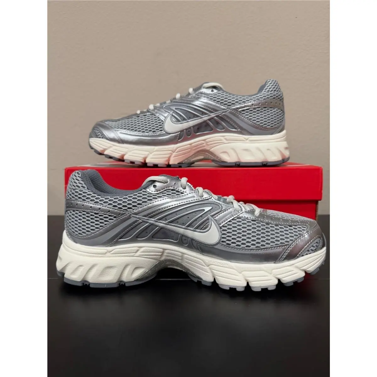 Nike shoes - Gray 0