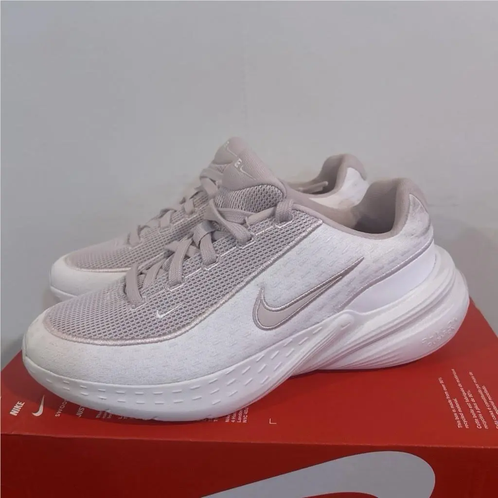 Nike shoes - Nike Revolution - Revolution - Multicolor 0
