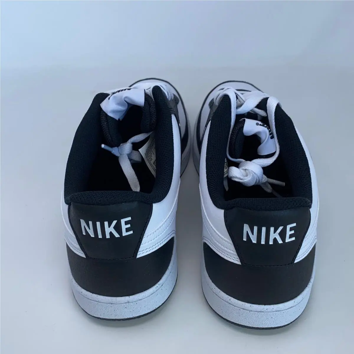 Nike shoes - Black (UPC: 197601450812) 1