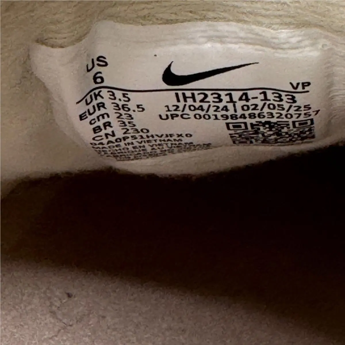 Nike shoes - Nike Total 90 - Total - IH2314-133 - Beige 5