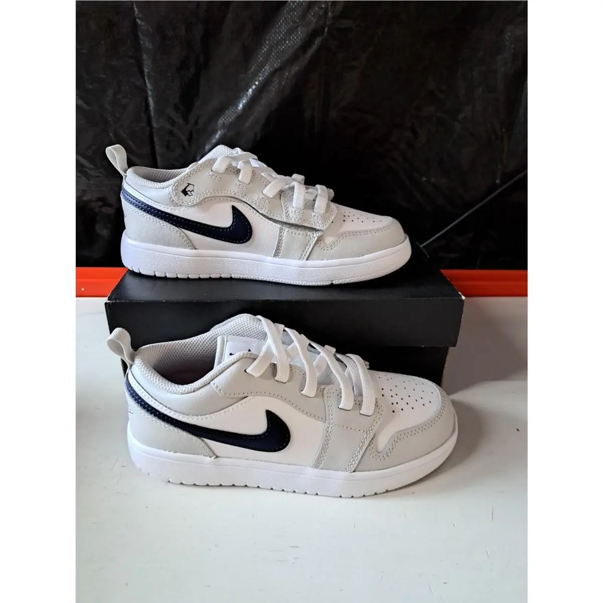 Nike shoes - Air Jordan 1 - Air - White 0