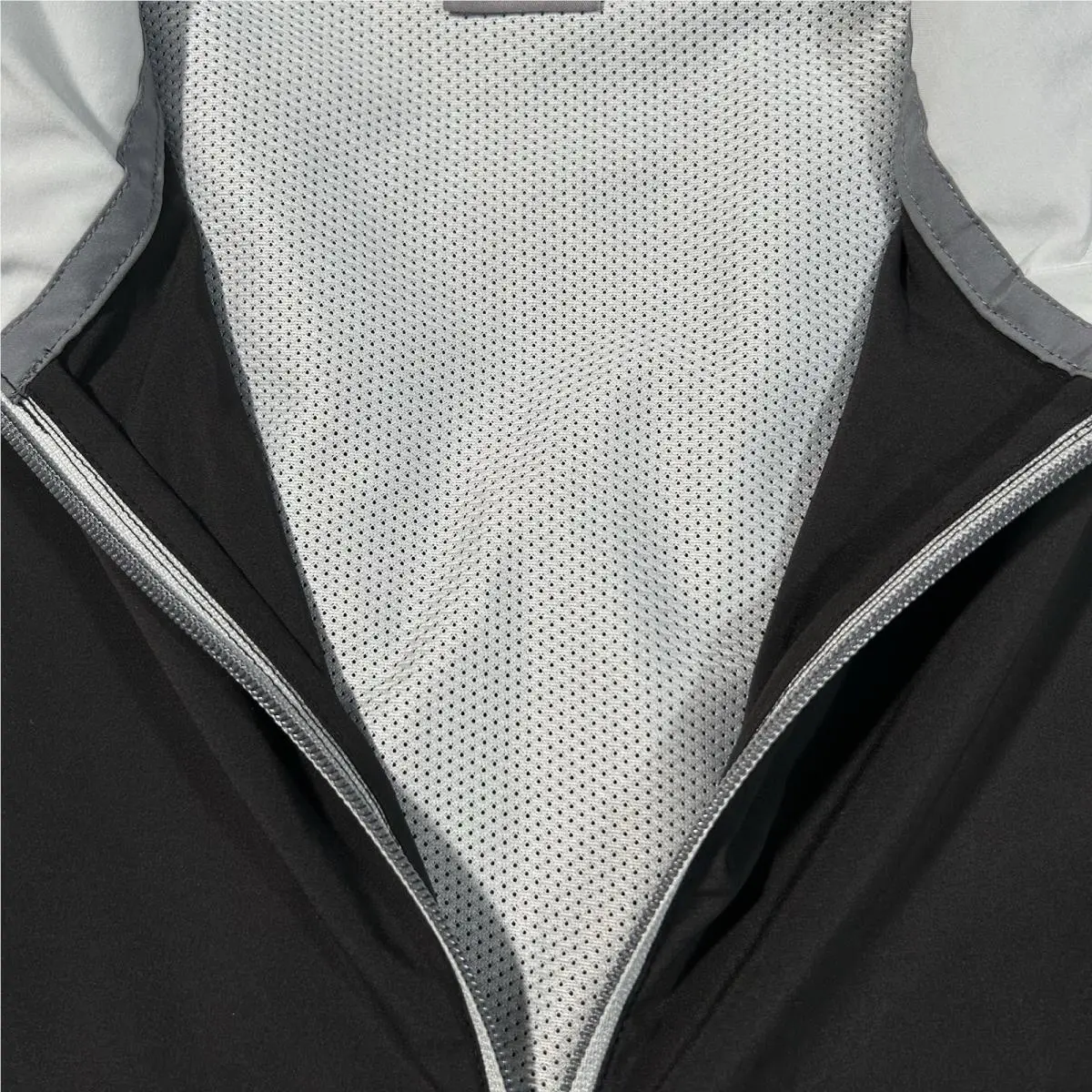 Puma clothing - Monterey Wind Jacket - Monterey Wind Jacket - Black/Gray (UPC: 196856995024) 2