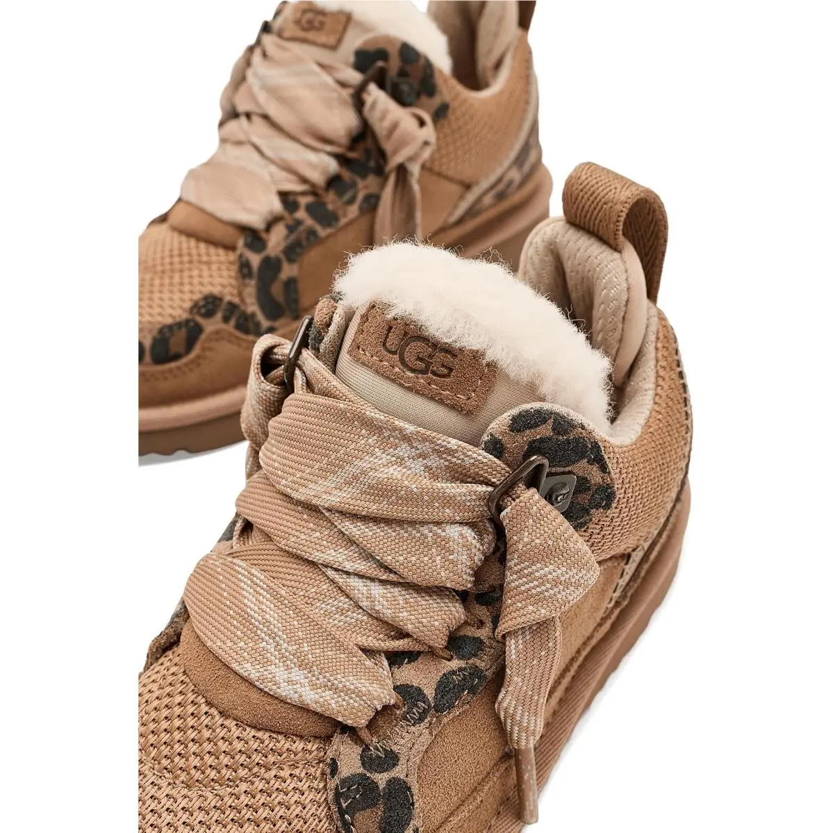 UGG shoes - Tan 4
