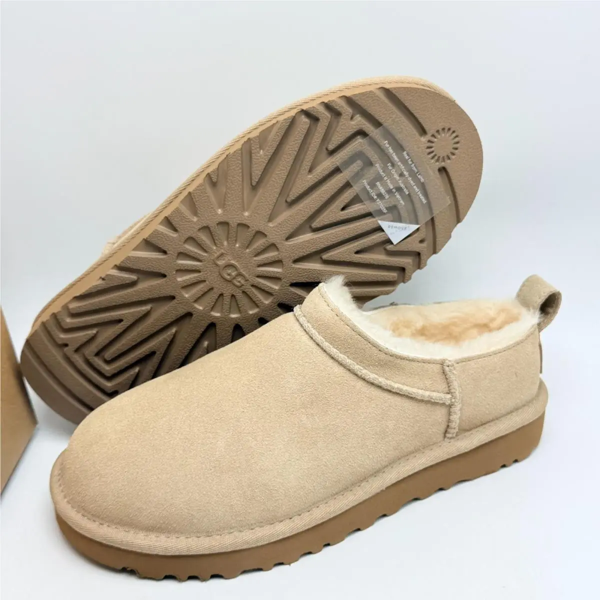 UGG shoes - Sand (SAN) / Classic Warm Sand Beige 8