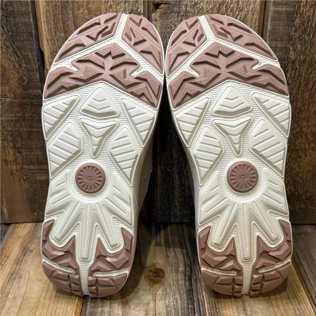 UGG shoes - CA805 V2 REMIX - REMIX - 1138050 - Beige (UPC: 196565260925) 9