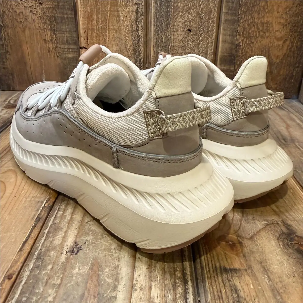 UGG shoes - CA805 V2 REMIX - REMIX - 1138050 - Beige (UPC: 196565260925) 5