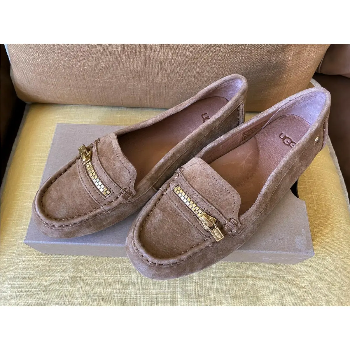 UGG shoes - Chestnut (UPC: 888855918714) 0