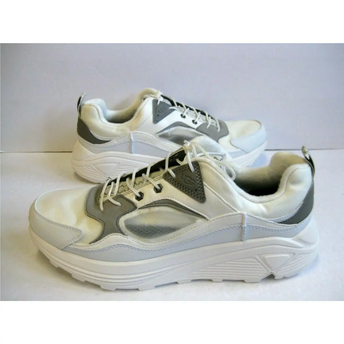 UGG shoes - White 1