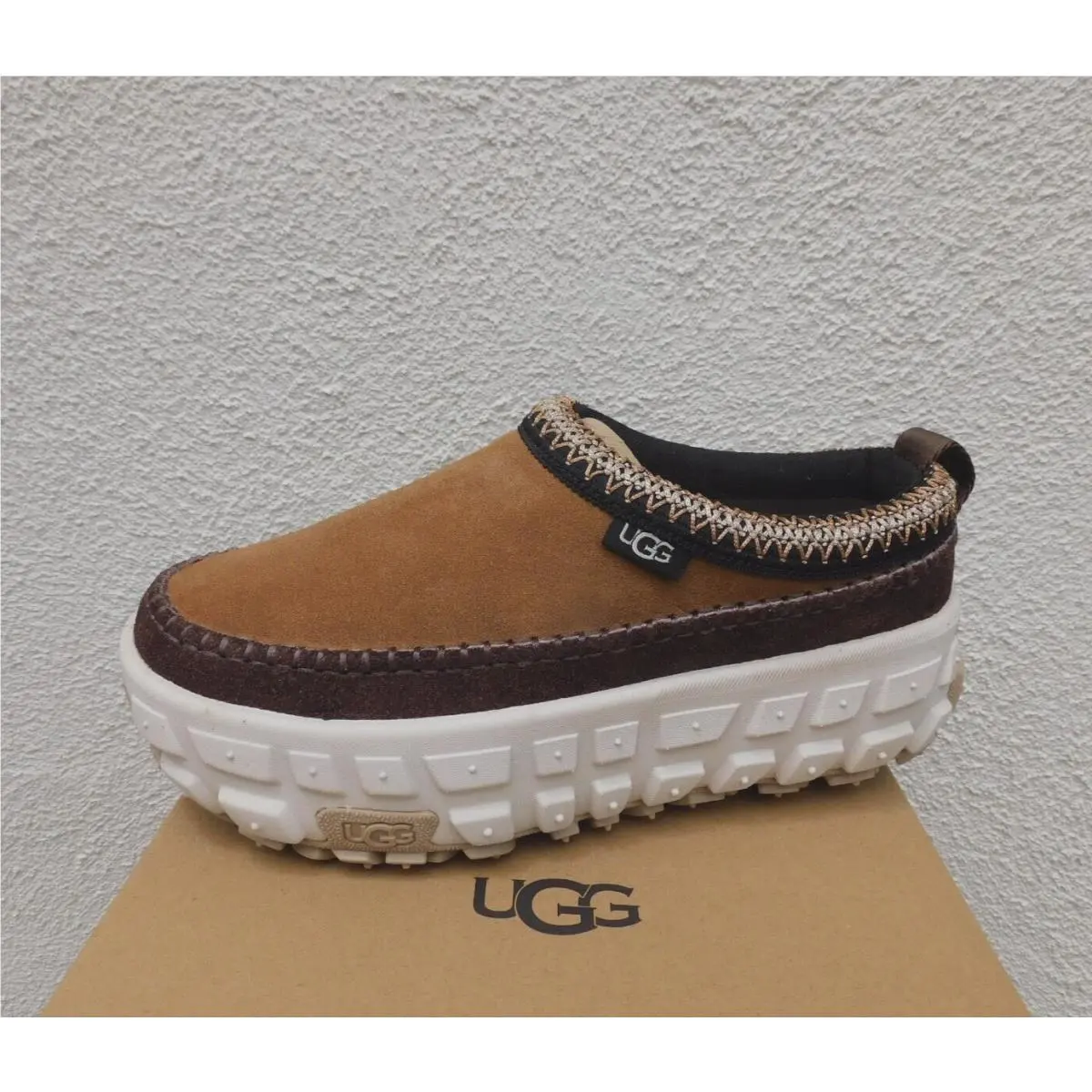 UGG shoes - UGG Venture Daze - Venture Daze - Chestnut/ Ceramic (UPC: 197634023441) 2