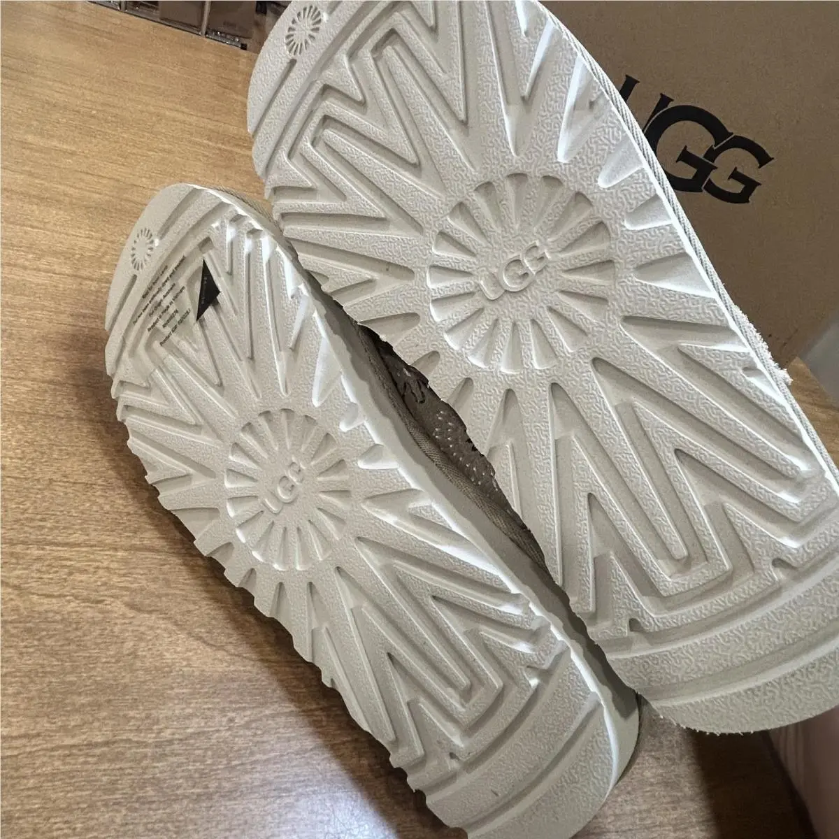 UGG shoes - UGG Classic Micro Sun Stitch - Beige 8