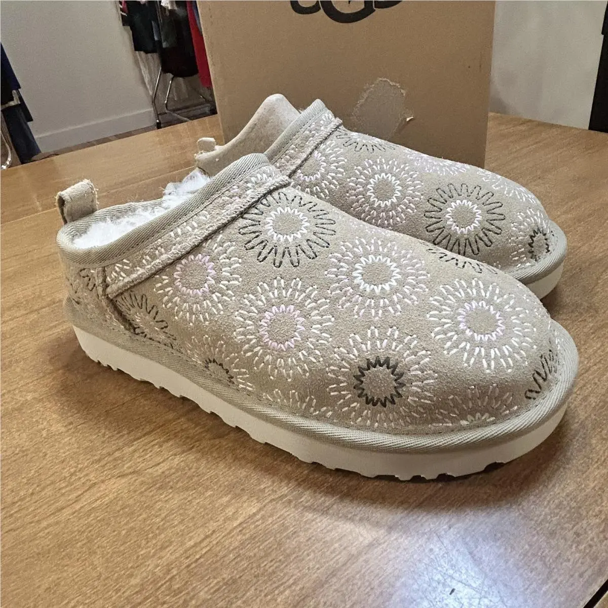 UGG shoes - UGG Classic Micro Sun Stitch - Beige 5