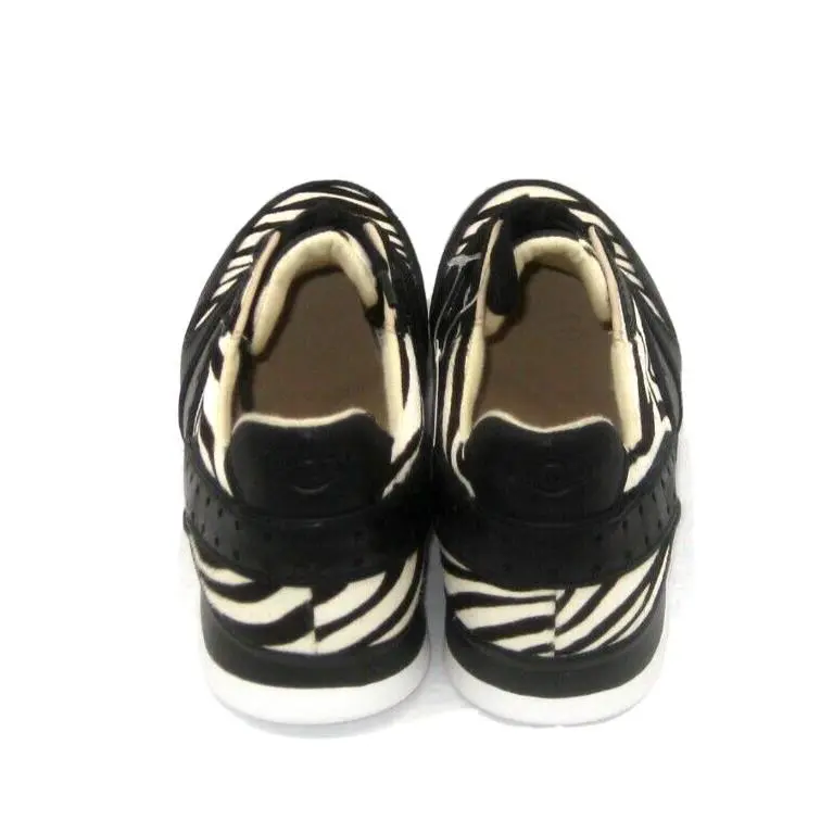 UGG shoes - Zebra 2