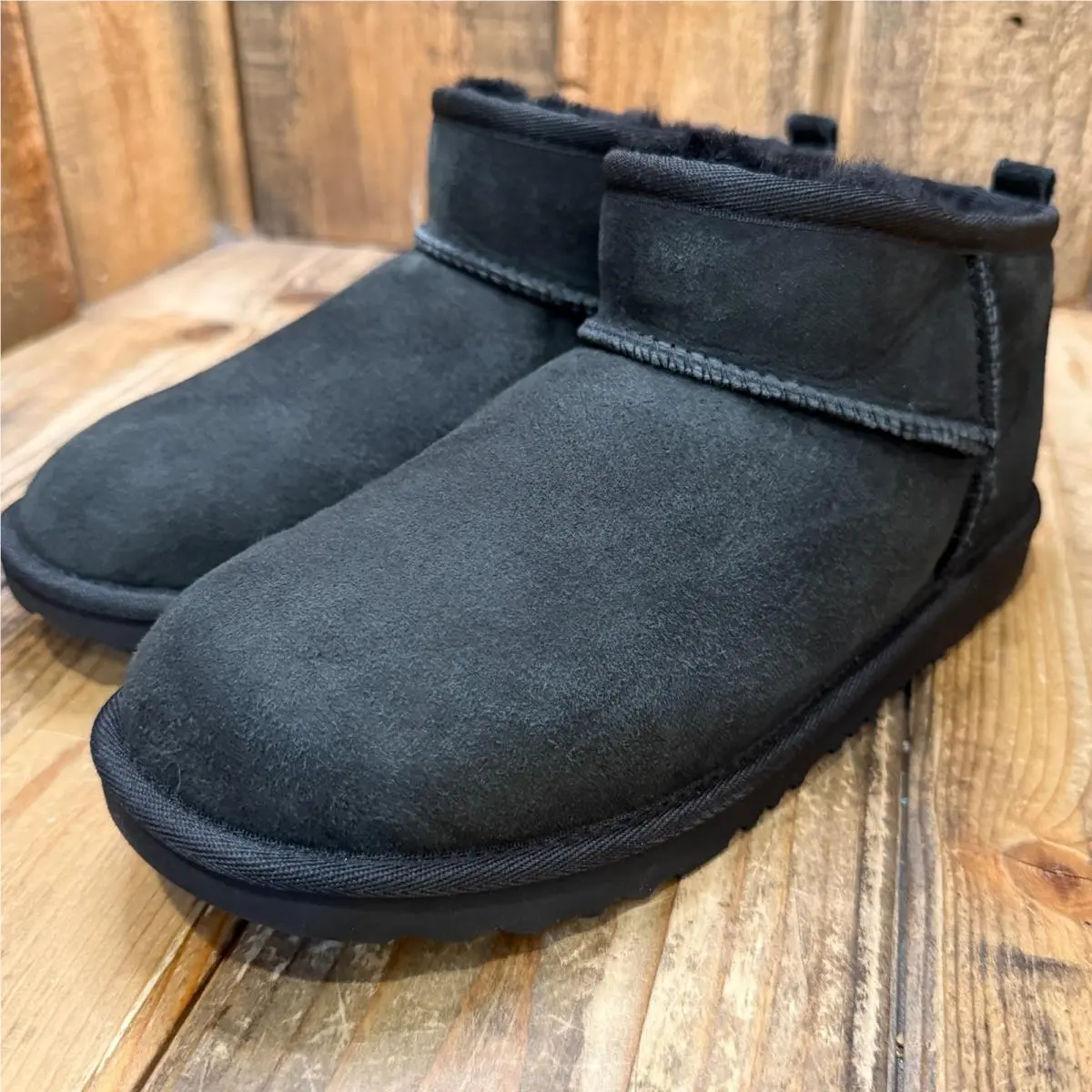UGG shoes - CLASSIC ULTRA MINI - CLASSIC ULTRA MINI - Black 1
