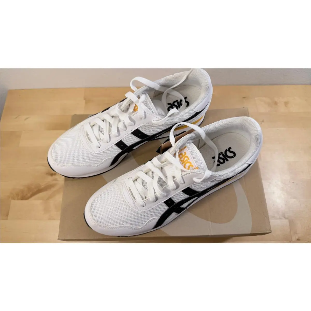 Asics shoes - ASICS Tiger Runner - Tiger Runner - 1201A267-100 - White 2