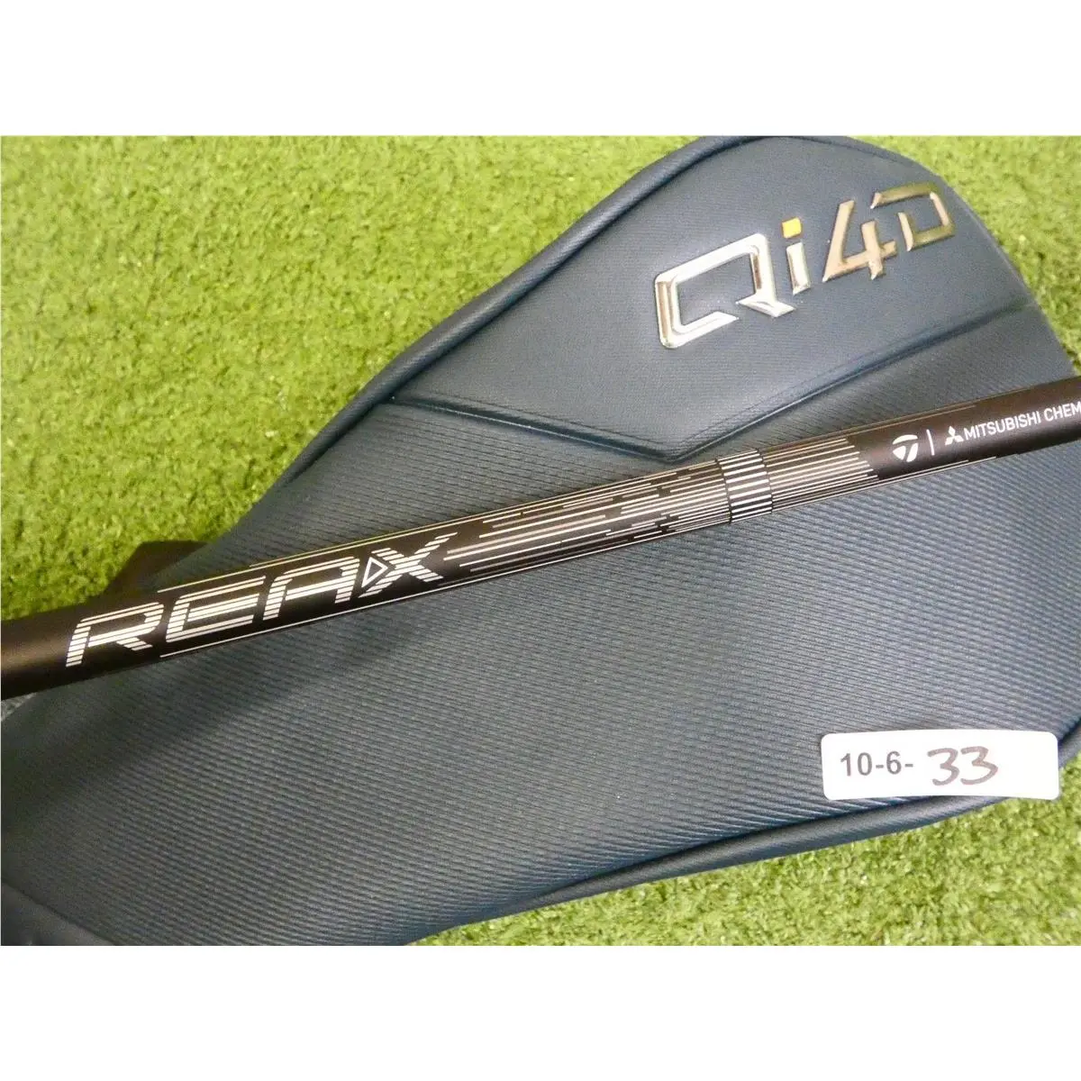TaylorMade  - Qi4D LS - White 2