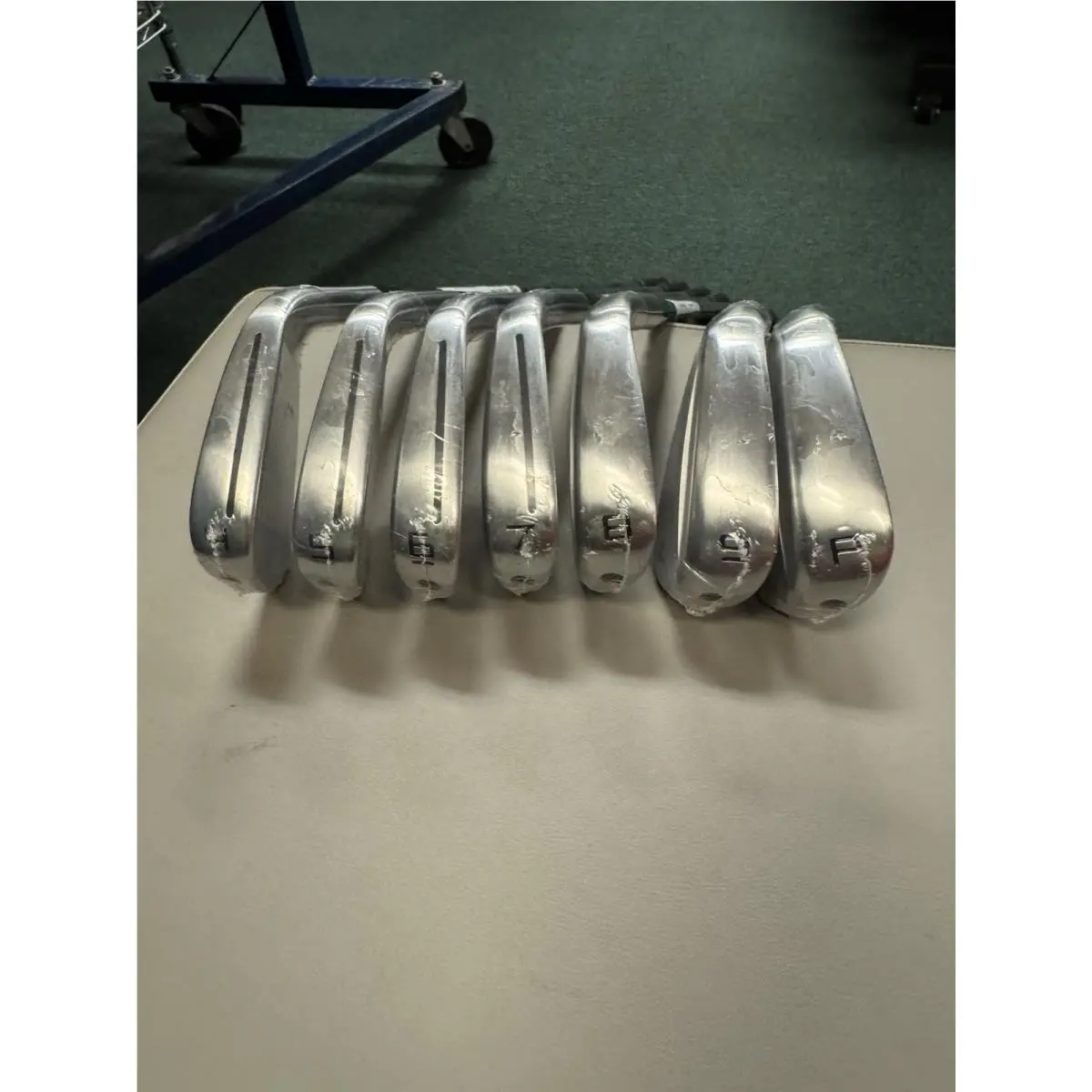 TaylorMade  - True Temper Dynamic Gold Mid 115 - Gold (UPC: 192371848722) 5