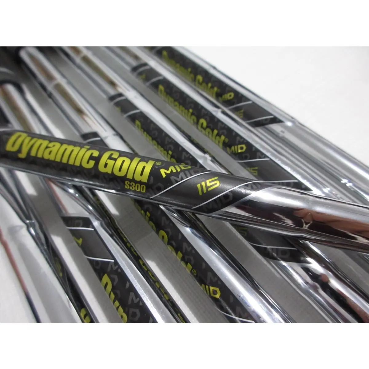TaylorMade  - Dynamic Gold Mid 115 S300 0