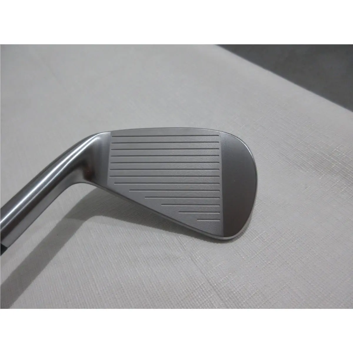 TaylorMade  - Dynamic Gold Mid 115 S300 2