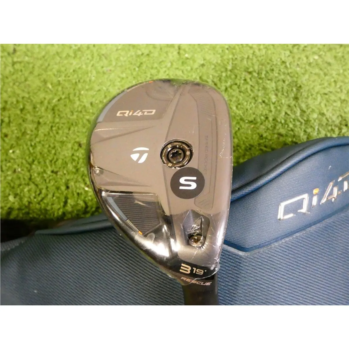 Taylormade 2026 Qi4D 19 3 Hybrid Rescue Reax 75 Stiff Graphite w Headcover