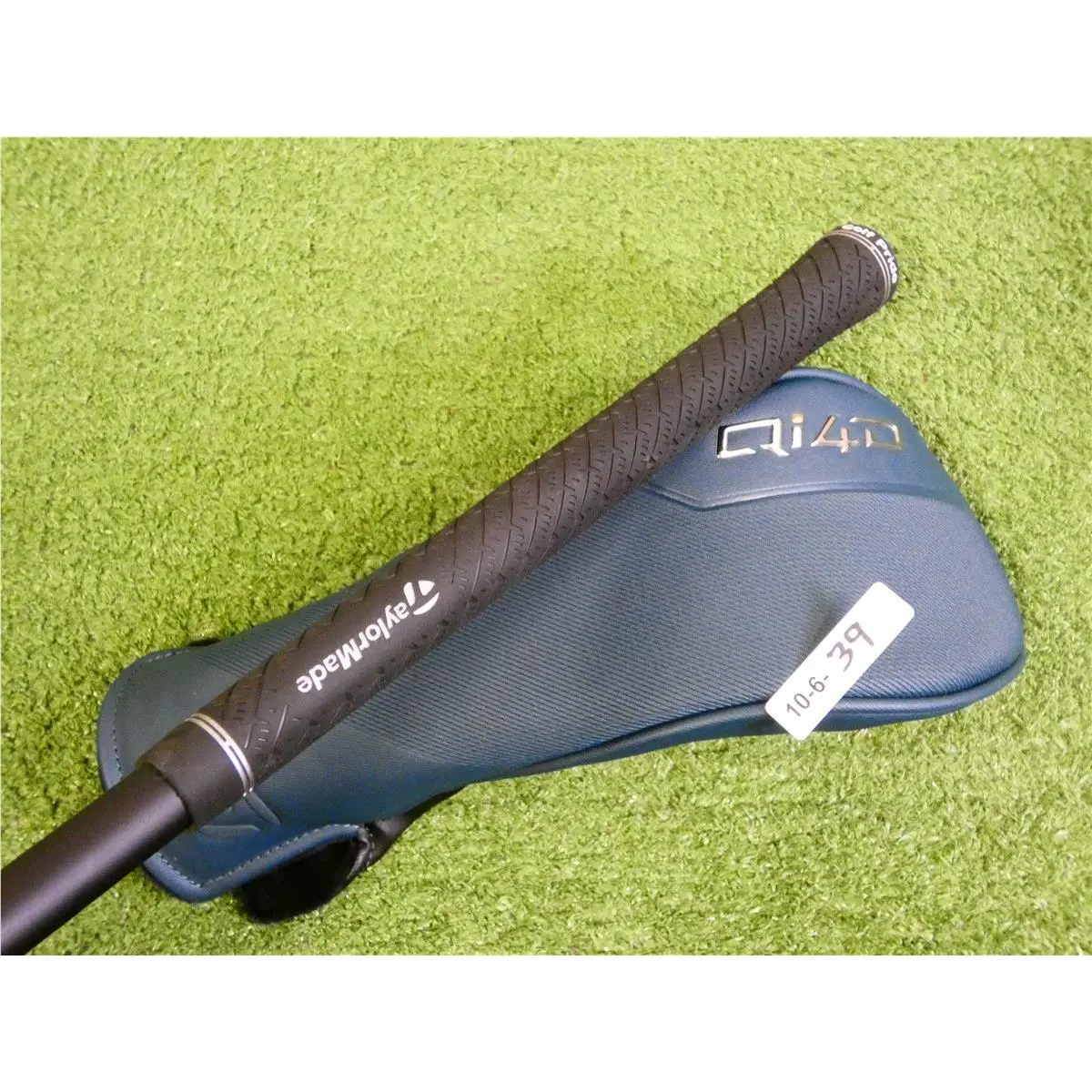 TaylorMade  - Qi4D 4
