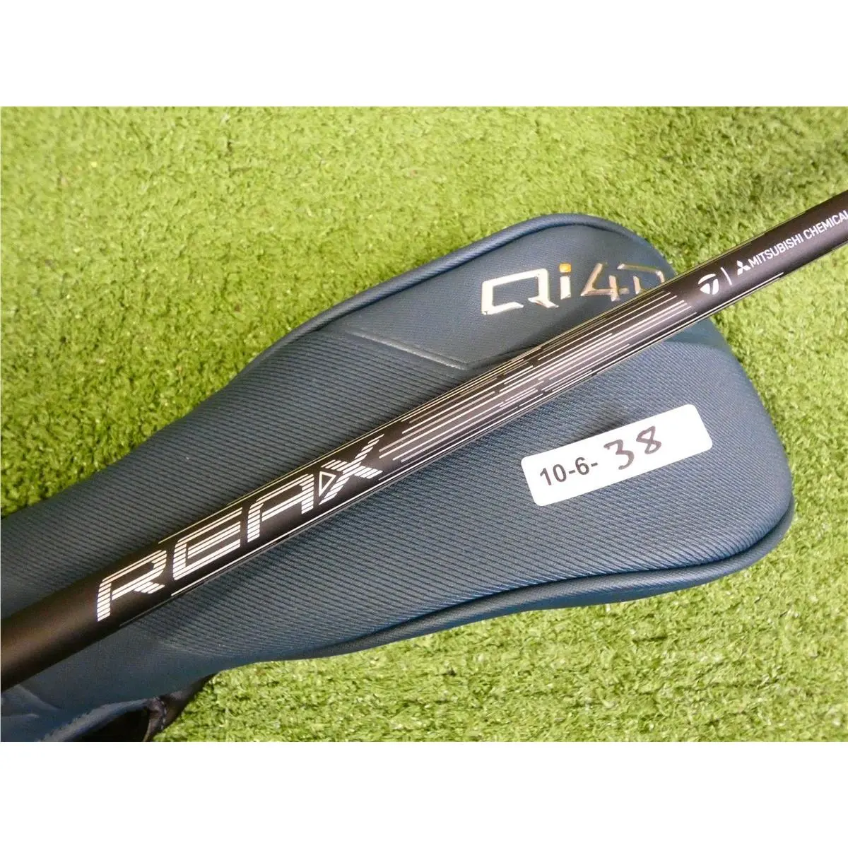 TaylorMade  - Qi4D Tour - Tour 2