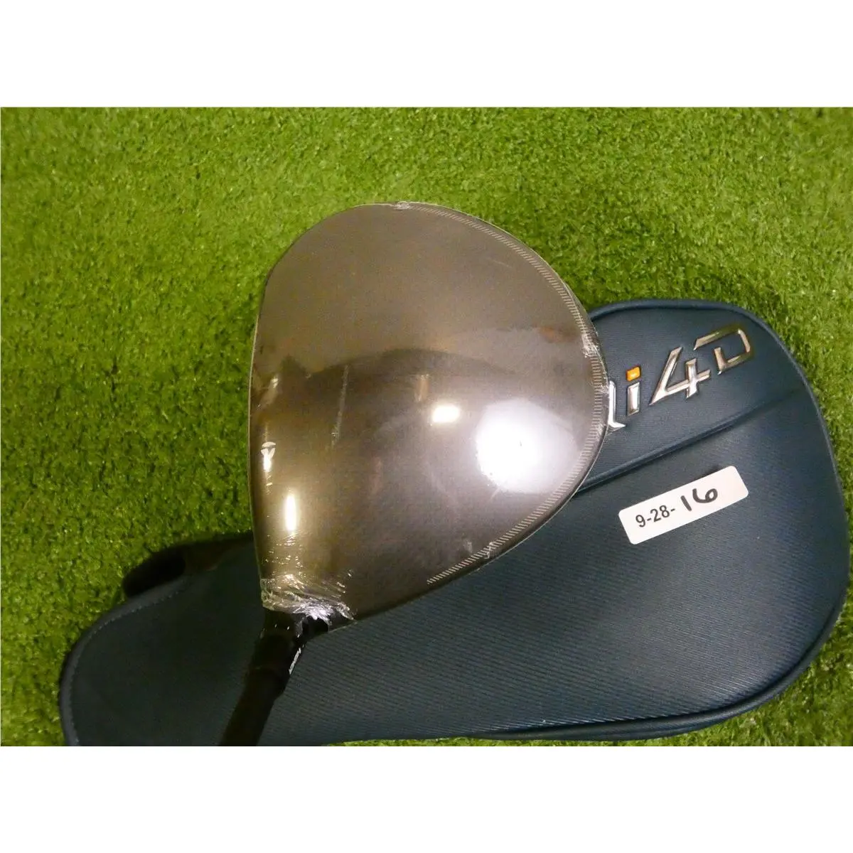 TaylorMade  - Qi4D - Red 1