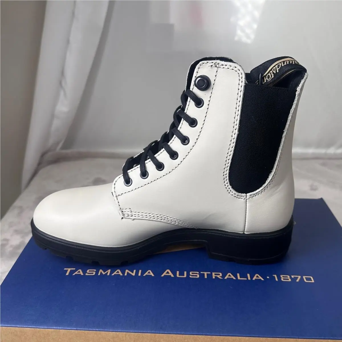 Blundstone shoes - White 7
