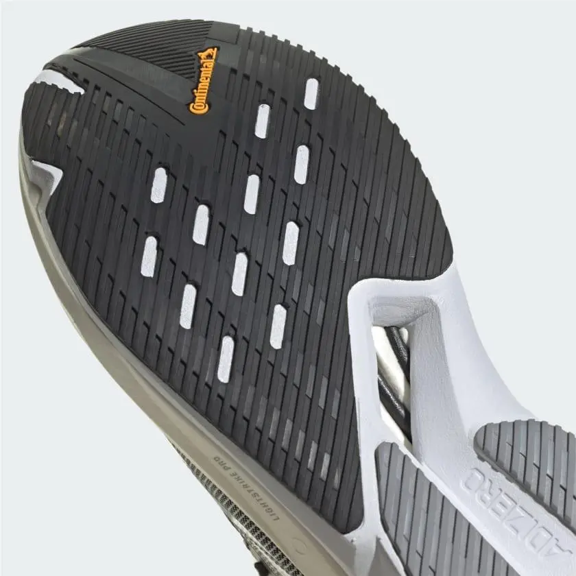 Adidas shoes - Core Black / Cloud White / Carbon 12