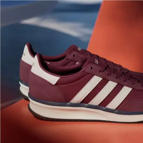Adidas shoes - Shadow Red / Off White / Dark Blue 7