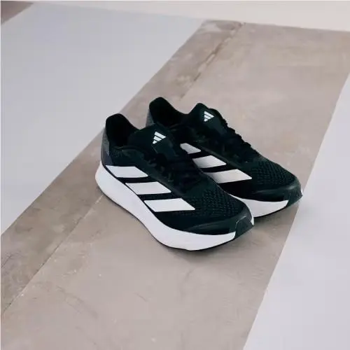 Adidas shoes - Core Black / Cloud White / Grey Five 22