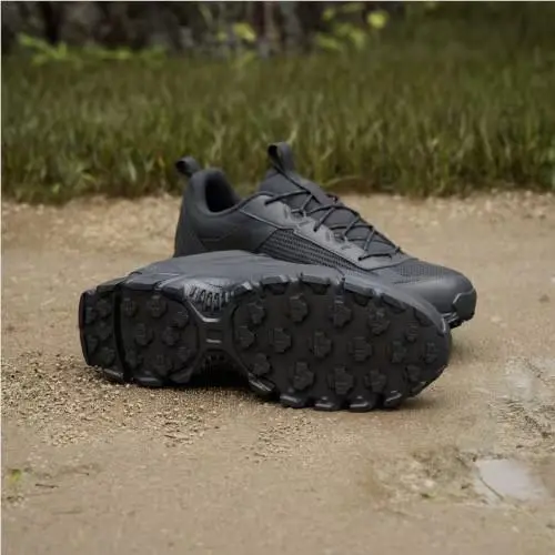 Adidas shoes - Core Black / Carbon / Core Black 13