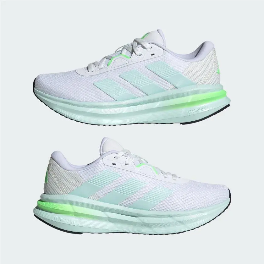 Adidas shoes - Core Black / Cloud White / Carbon 18