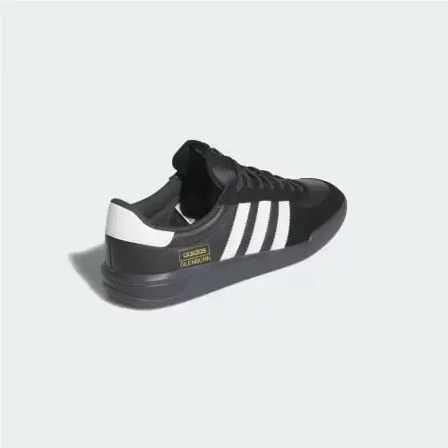 Adidas shoes - Core Black / Cloud White / Carbon 14