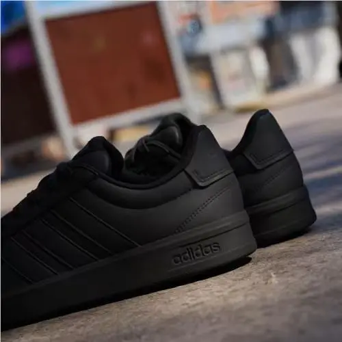 Adidas shoes - Core Black / Core Black / Carbon 17