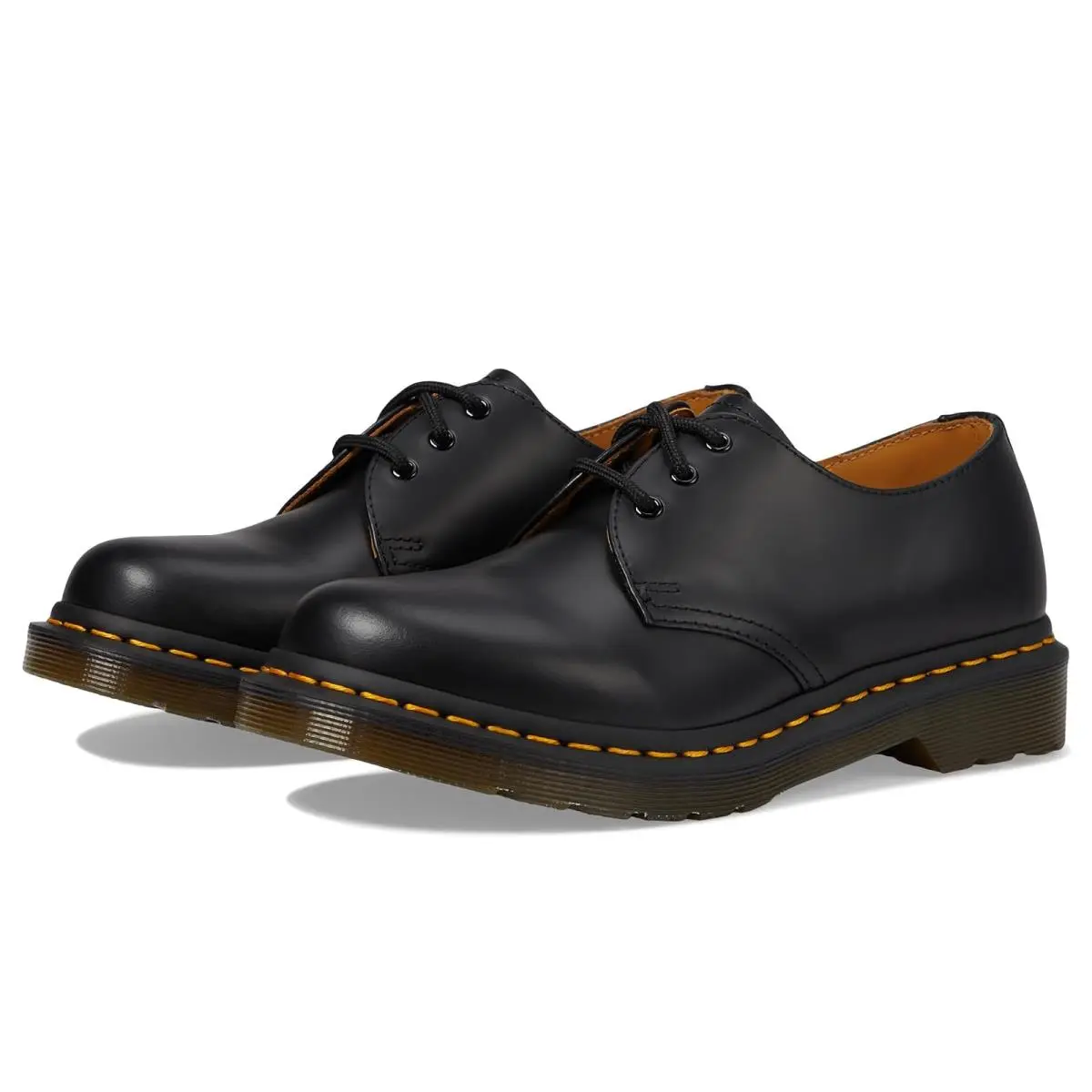 Dr. Martens shoes - Black Smooth 5