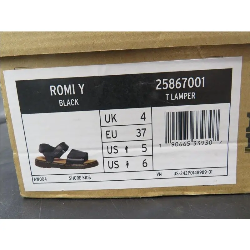 Dr. Martens shoes - Black (UPC: 190665339314) 1
