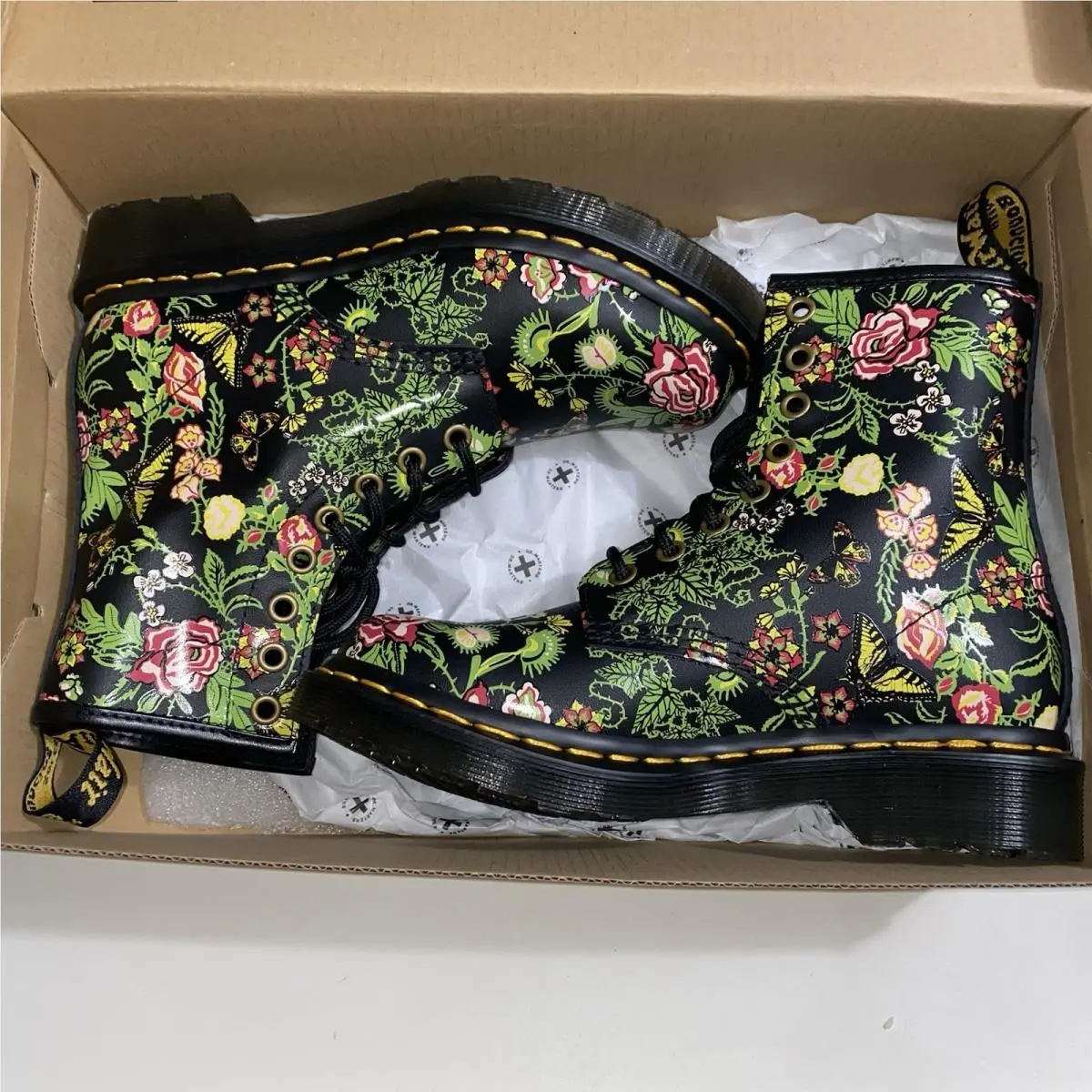 Dr. Martens shoes - Dr Martens Bloom Backhand - Bloom Backhand - Black (UPC: 190665452457) 8