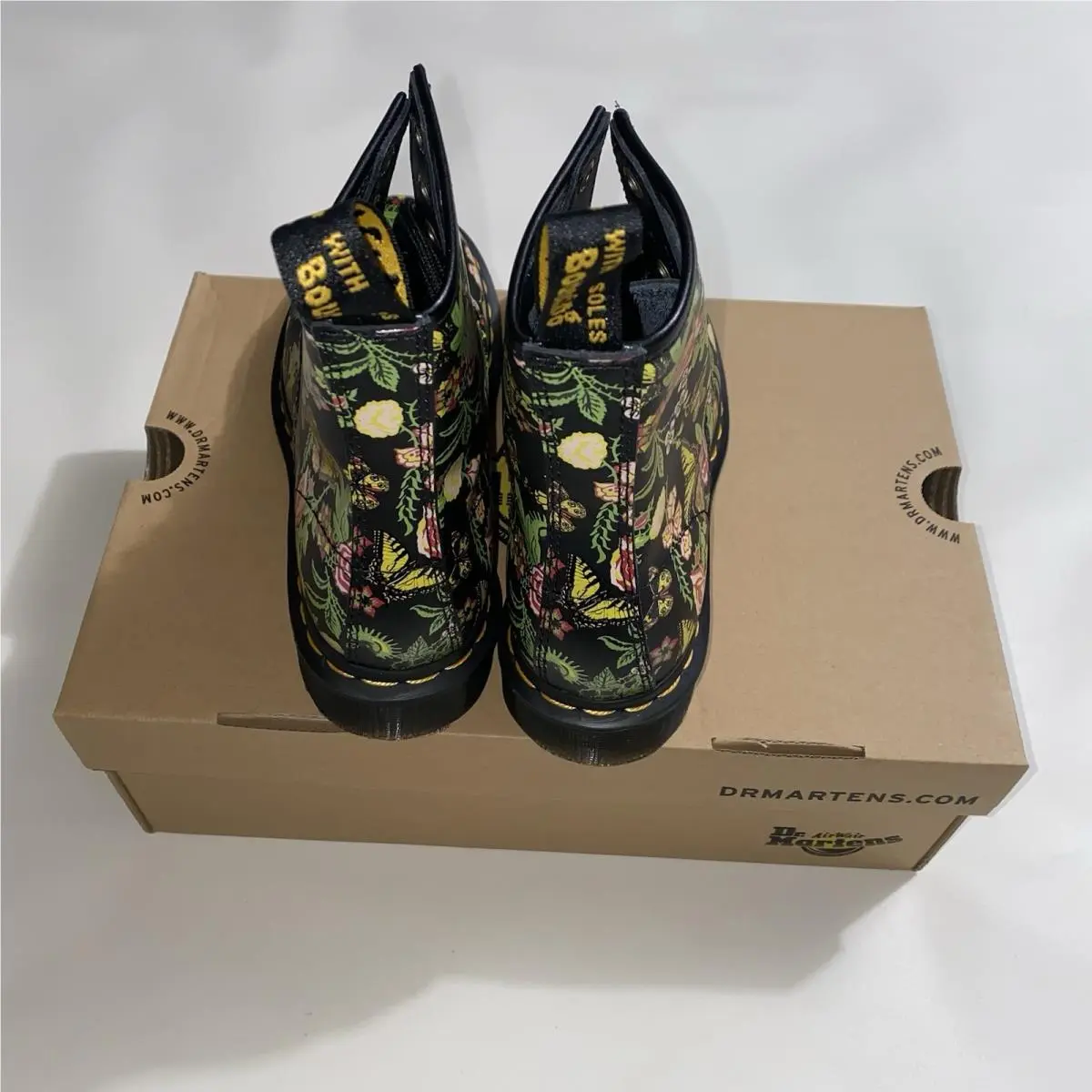 Dr. Martens shoes - Dr Martens Bloom Backhand - Bloom Backhand - Black (UPC: 190665452457) 2