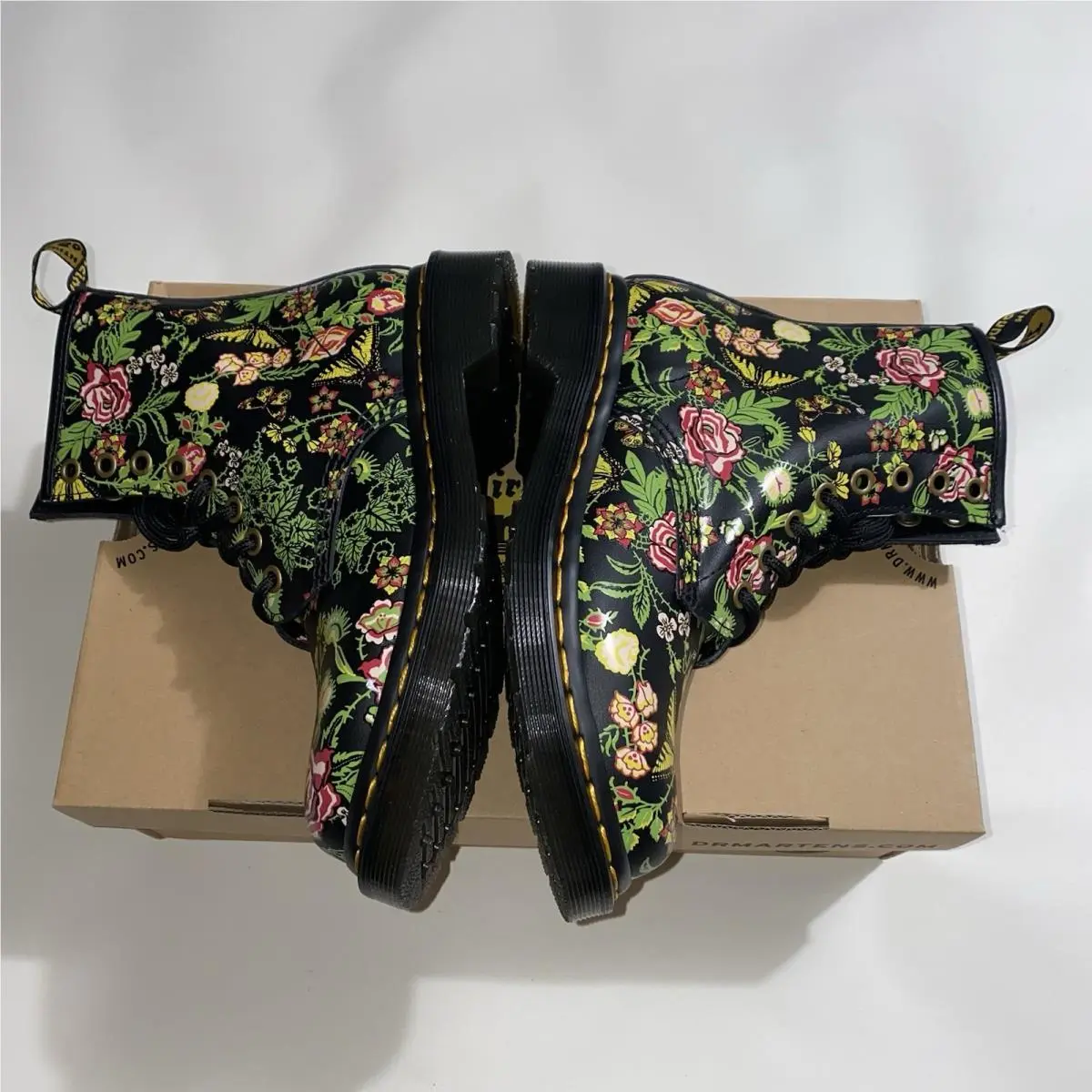 Dr. Martens shoes - Dr Martens Bloom Backhand - Bloom Backhand - Black (UPC: 190665452457) 5