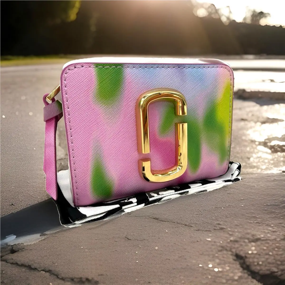 Marc Jacobs The Mini J Marc Blurred Floral Leather Bifold Wallet
