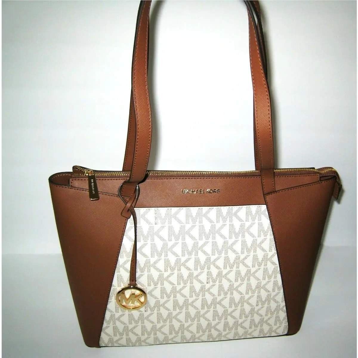 Maddie Med Signature Top Zip Tote Handbag Vanilla/brown by Michael Kors
