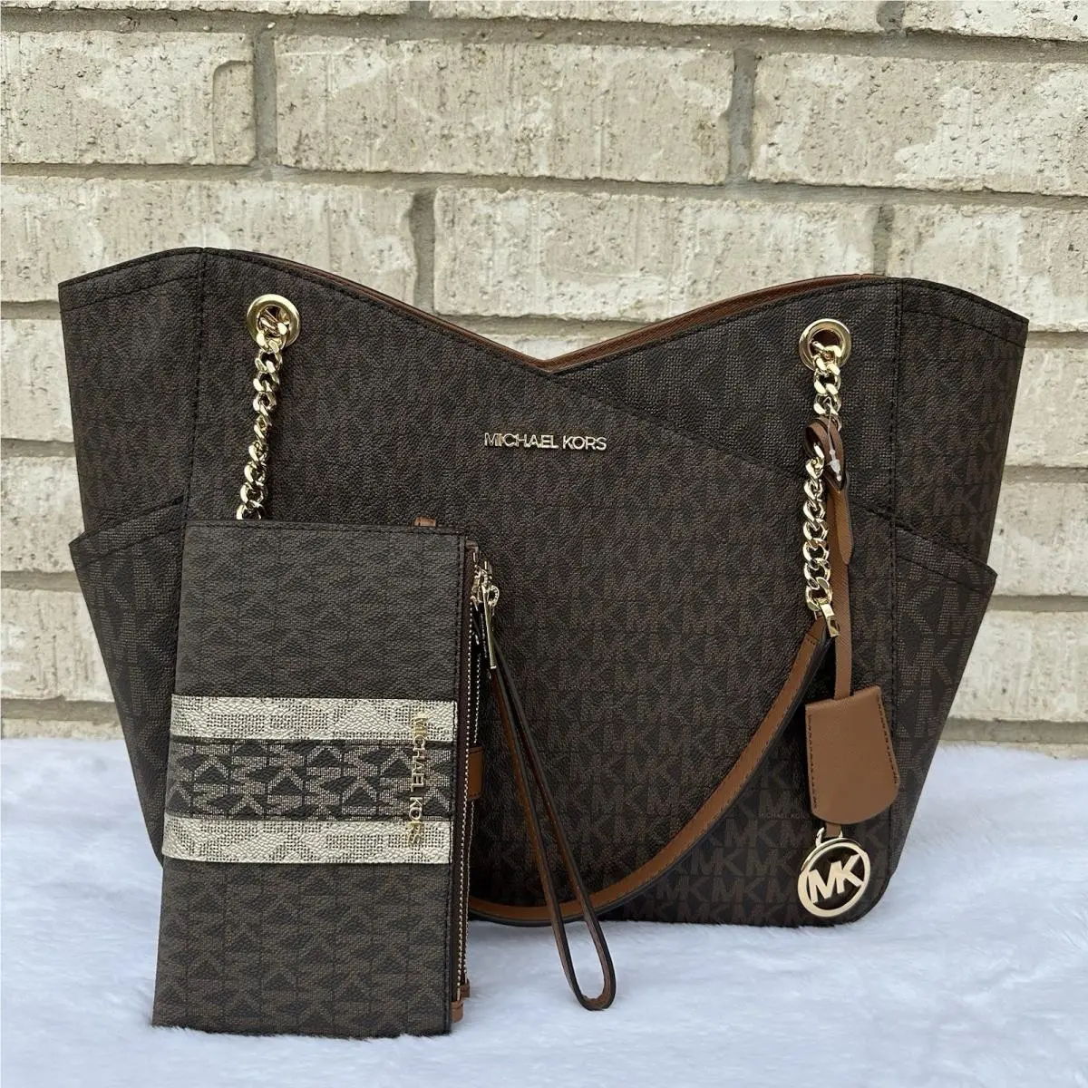 Jet Set Travel Large Chain Shoulder Tote Signature Brown Wallet by Michael Kors
