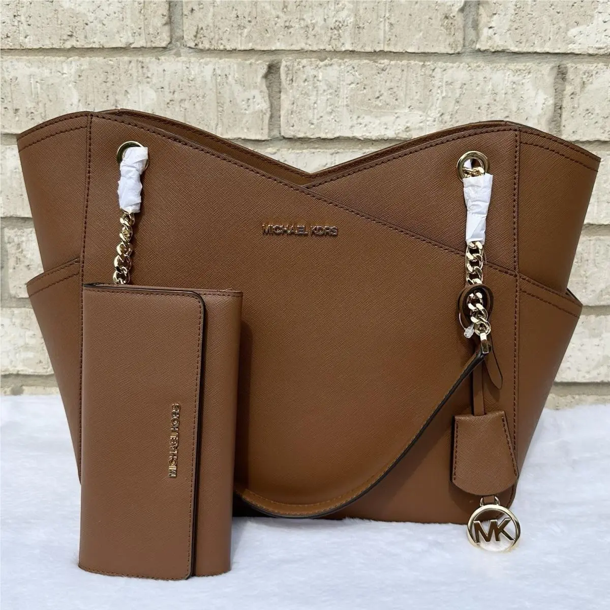 Michael Kors Jet Set Travel Large Chain Shoulder Tote Signature Brown Wallet