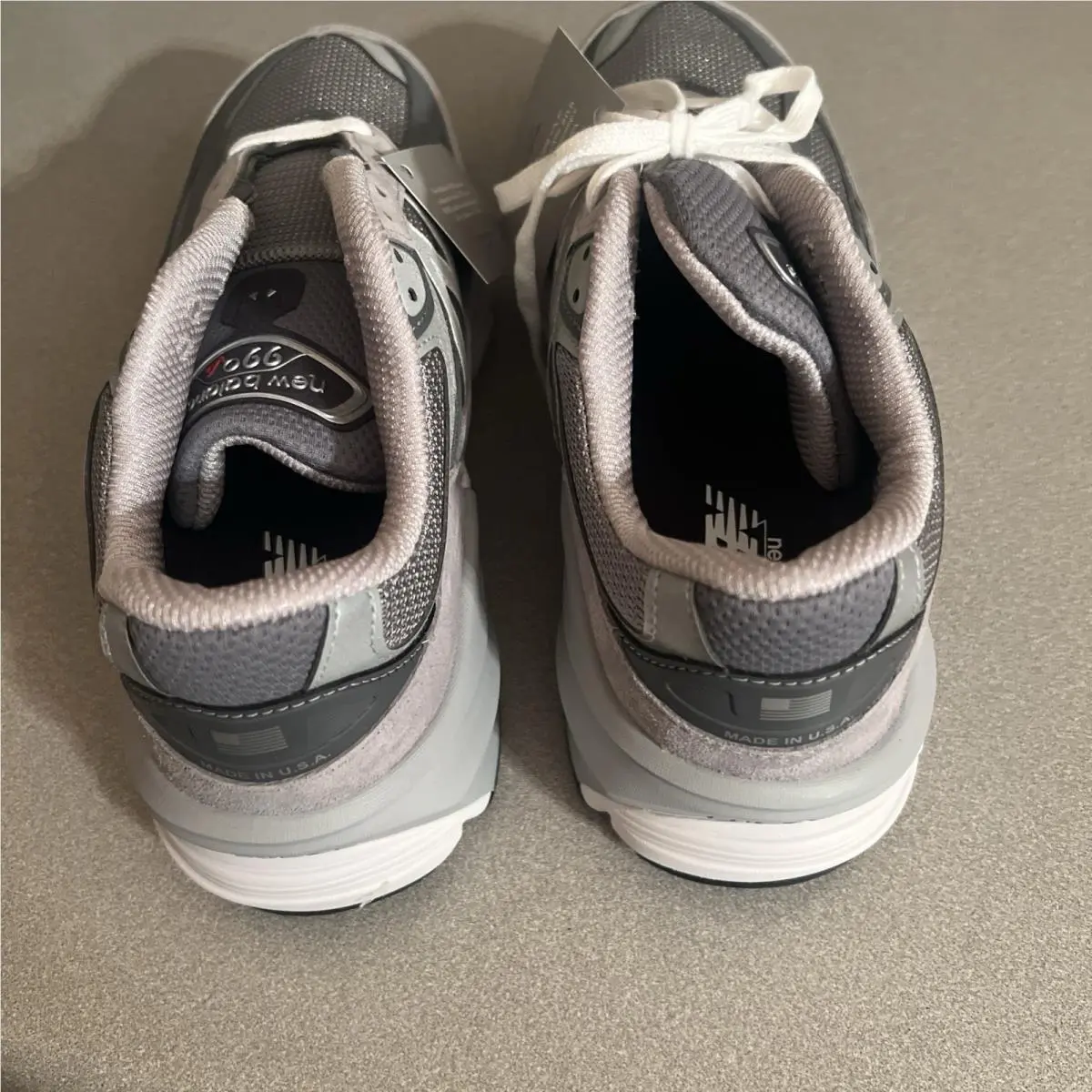 New Balance shoes - Gray/white 3