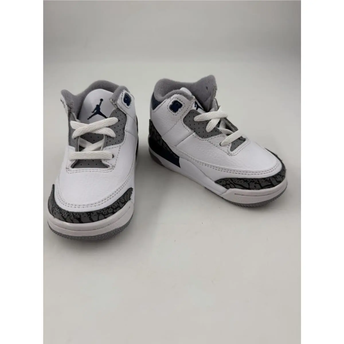 Nike shoes - Air Jordan 3 - Air - White (UPC: 0196975537600) 5