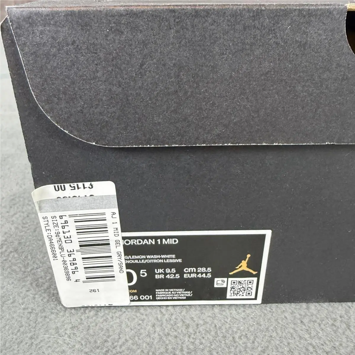 Nike shoes - Jordan 1 Mid - Mid - BQ6472-110 - Yellow 9