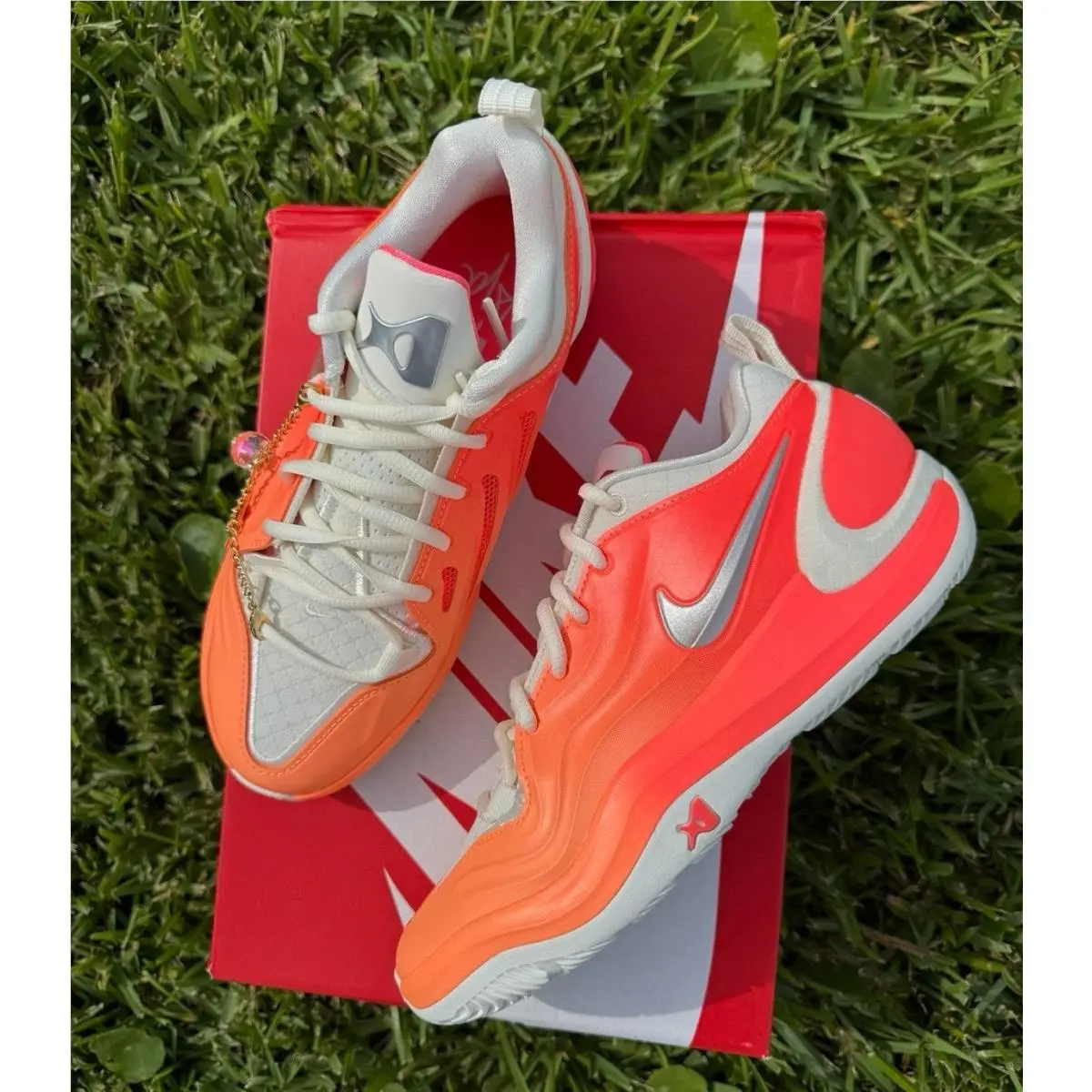 Nike shoes - Nike Essentialist - Essentialist - Orange 1