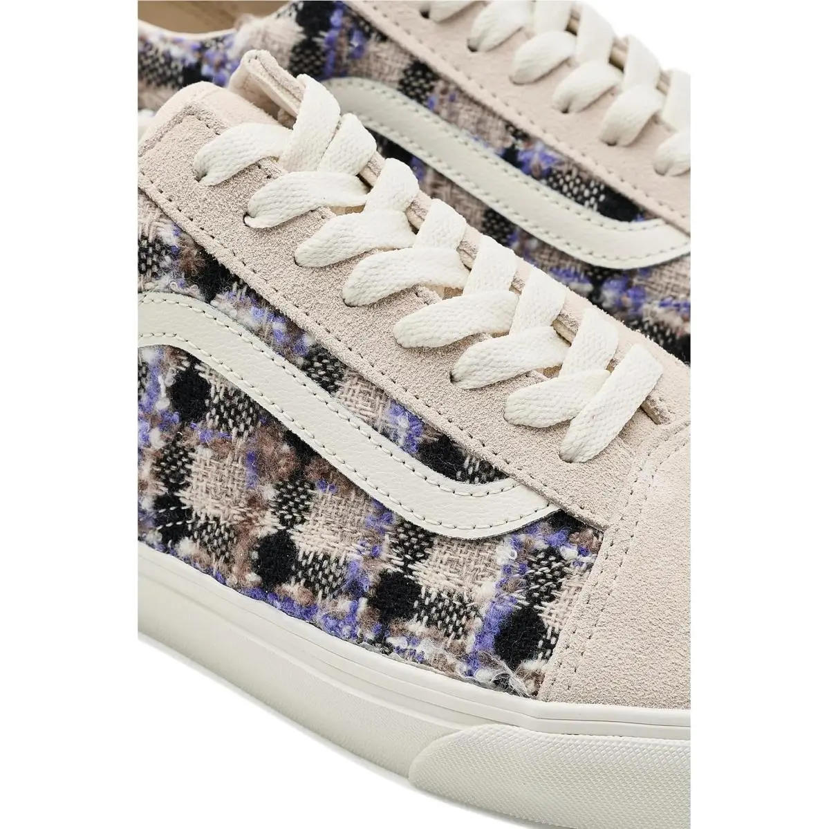 Vans shoes - (Classic Tumble) True White 86