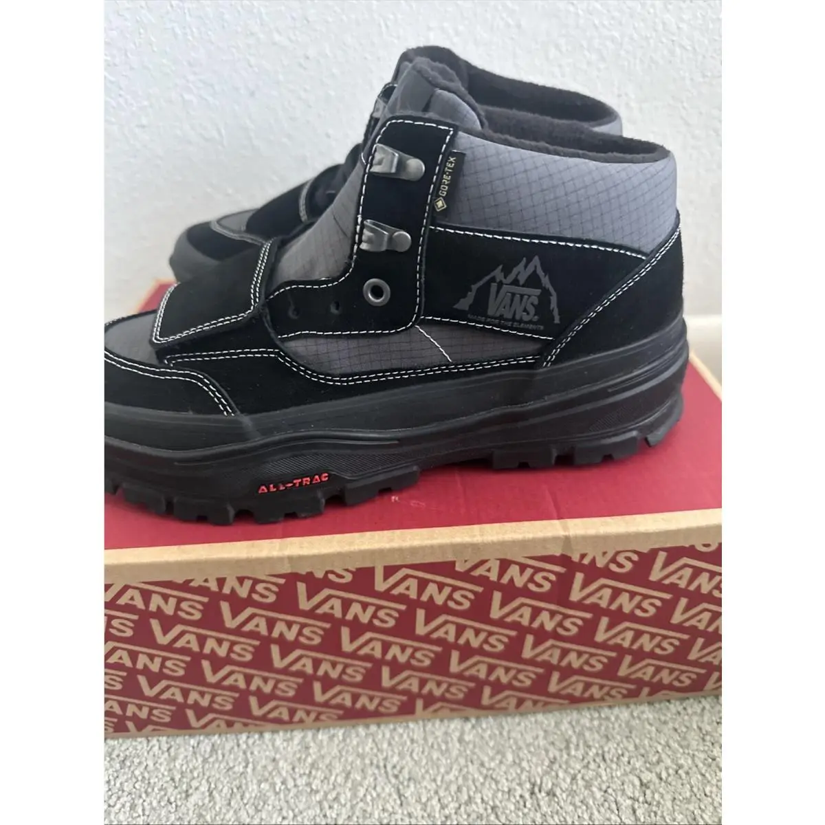 Vans shoes - MOUNTAIN MID GORE-TEX - MOUNTAIN MID - CN0000DAYBkA - BLACK BLACK 5